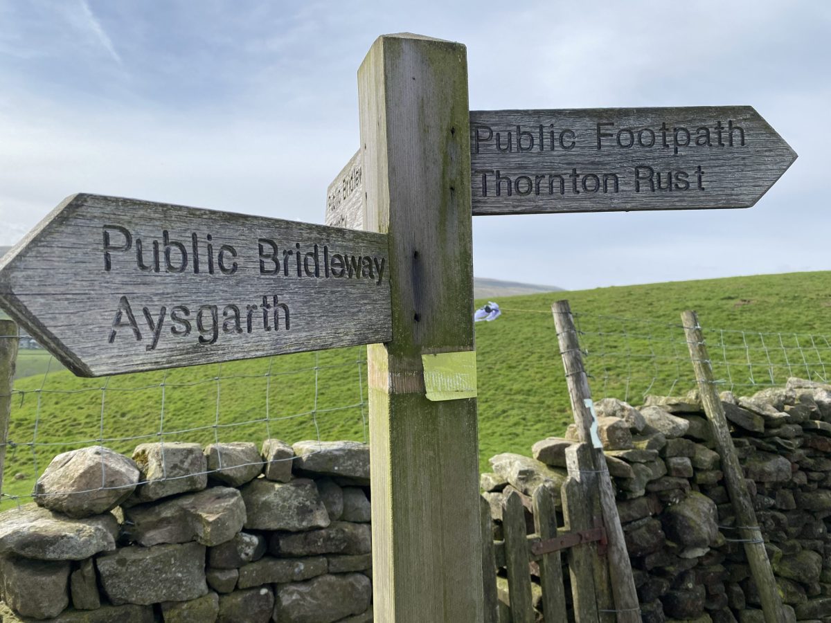 Walking from Aysgath