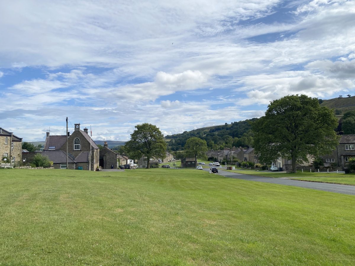 Walking from West Burton to Aysgarth Falls
